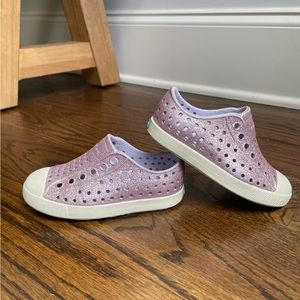 Native Jefferson Bling Purple size C7